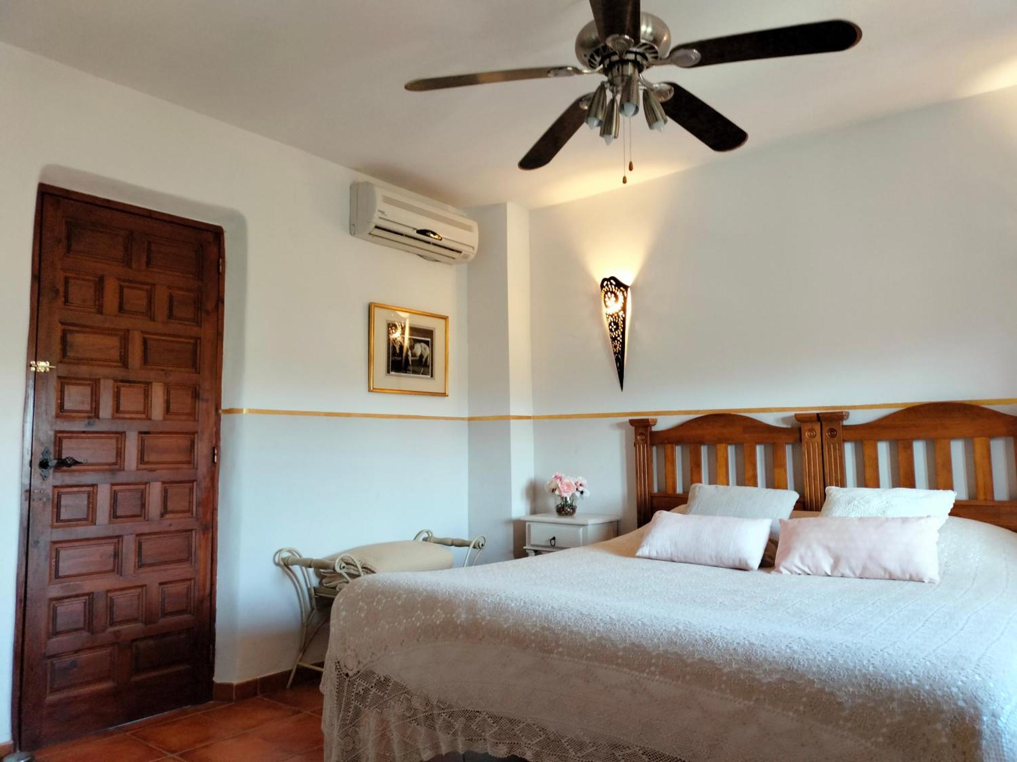 Todos Y Tonya Bed & Breakfast Archidona Ngoại thất bức ảnh